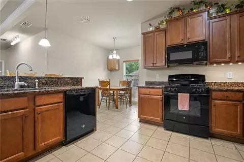 5131 Savage Loop E, Theodore, AL 36582 photo 9