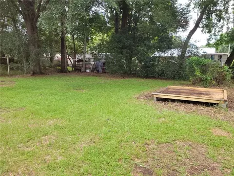 Exterior - 304 Lee St W, Chickasaw, AL 36611 photo 8 of 8
