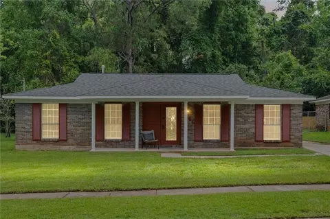 4166 Benson Dr, Mobile, AL 36618 photo 1
