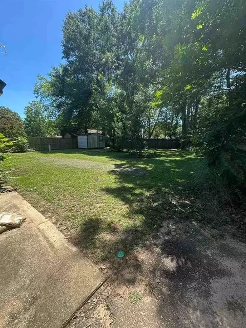 2270 Christopher Dr E, Mobile, AL 36609 photo 5