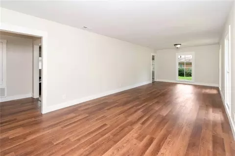 Living - 4408 Winding Way, Mobile, AL 36693 photo 4 of 12