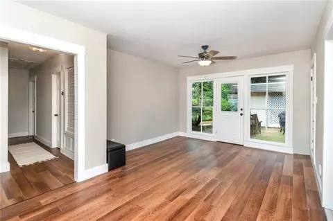 Living - 4408 Winding Way, Mobile, AL 36693 photo 9 of 12