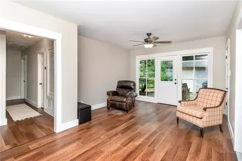 Living - 4408 Winding Way, Mobile, AL 36693 photo 8 of 12
