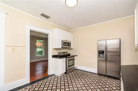 Kitchen - 3220 Bay Front Rd, Mobile, AL 36605 photo 2 of 7