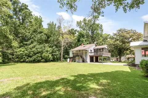 Exterior - 3220 Bay Front Rd, Mobile, AL 36605 photo 5 of 18