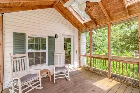 Exterior - 3220 Bay Front Rd, Mobile, AL 36605 photo 12 of 18