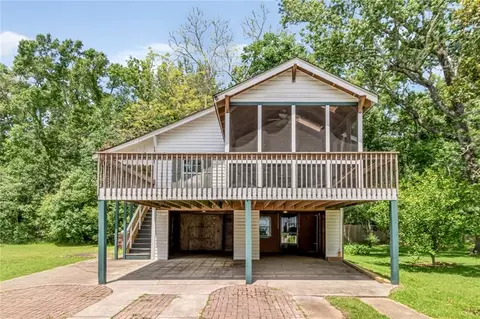 Exterior - 3220 Bay Front Rd, Mobile, AL 36605 photo 6 of 18