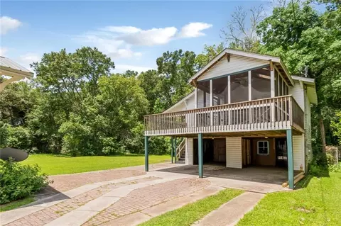 Exterior - 3220 Bay Front Rd, Mobile, AL 36605 photo 15 of 18