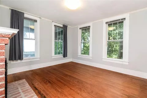 Living - 3220 Bay Front Rd, Mobile, AL 36605 photo 8 of 11