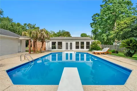 Exterior - 2779 Meadowview Dr, Mobile, AL 36695 photo 9 of 12