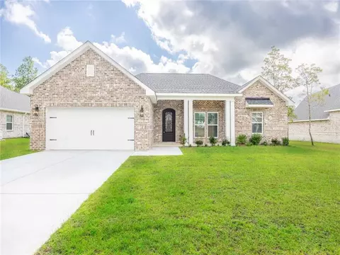 10282 Grady Ln, Mobile, AL 36695