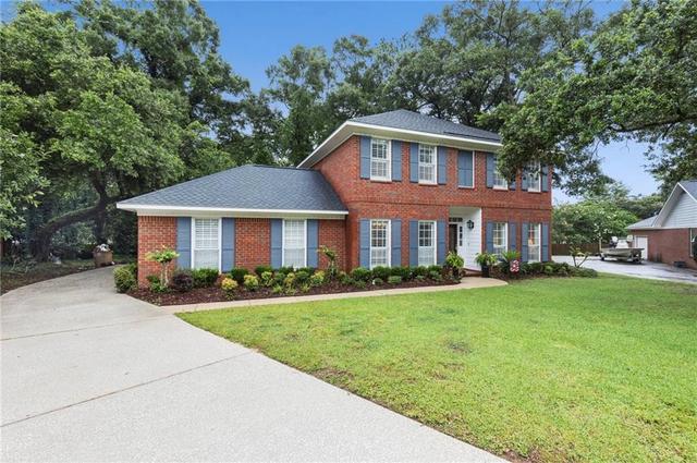 6300 Hillcrest Oaks Dr, Mobile, AL 36693