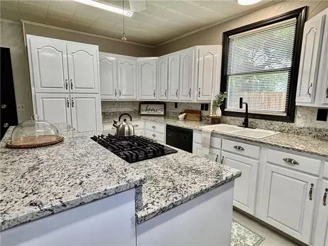 5211 Border Dr S, Mobile, AL 36608 photo 8
