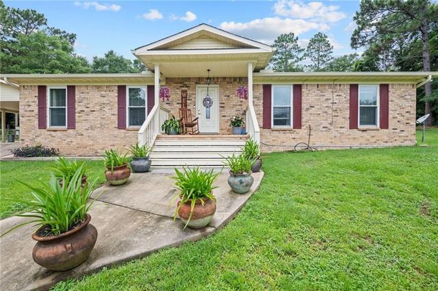 2525 Waterford Rd, Semmes, AL 36575
