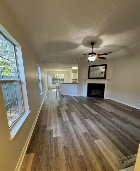 Living - 1994 Post Oak Ct, Mobile, AL 36695 photo 1 of 1