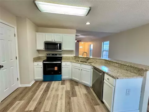 Kitchen - 1994 Post Oak Ct, Mobile, AL 36695 photo 1 of 1