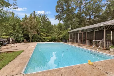 Exterior - 436 Byron Ave E, Mobile, AL 36609 photo 5 of 15
