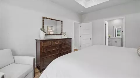 Bedroom - 1083 Realm Rd E, Mobile, AL 36608 photo 2 of 6