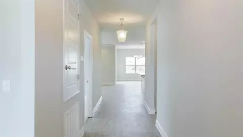 7304 Hawkins Mnr E, Mobile, AL 36695 photo 2