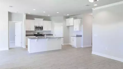 7304 Hawkins Mnr E, Mobile, AL 36695 photo 3