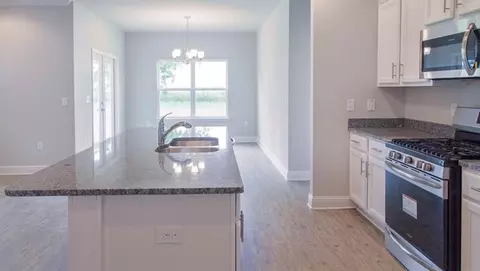 7304 Hawkins Mnr E, Mobile, AL 36695 photo 5