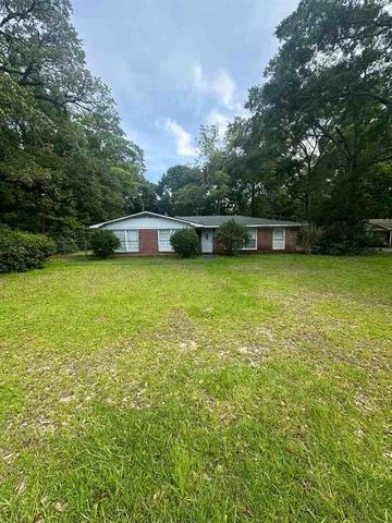 2355 Old Military Rd, Mobile, AL 36605