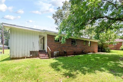 Exterior - 325 Alpine St, Chickasaw, AL 36611 photo 3 of 3