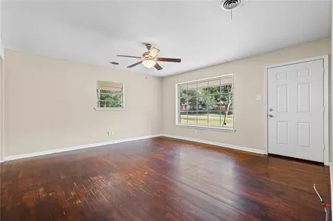1121 Stevens Ln, Mobile, AL 36618 photo 3