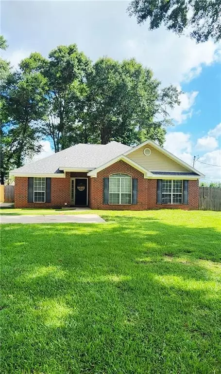 9800 Wulff Rd S, Semmes, AL 36575