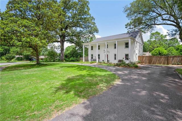 4530 Kingsway Dr, Mobile, AL 36608