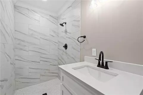 Bath - 2212 David Dr, Mobile, AL 36605 photo 1 of 2