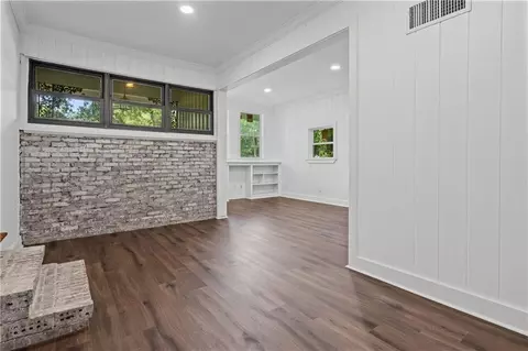 Living - 2212 David Dr, Mobile, AL 36605 photo 3 of 4