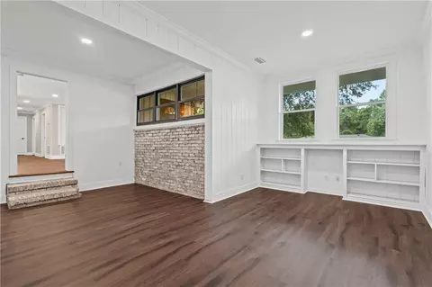 Living - 2212 David Dr, Mobile, AL 36605 photo 4 of 4