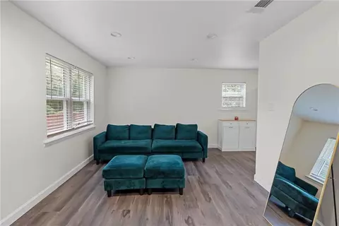 6879 Emory Dr, Mobile, AL 36619 photo 5