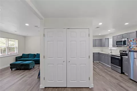 6879 Emory Dr, Mobile, AL 36619 photo 8