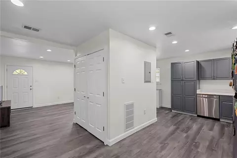 6879 Emory Dr, Mobile, AL 36619 photo 9