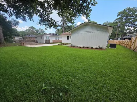 Exterior - 40 Lourando Dr W, Mobile, AL 36606 photo 4 of 4