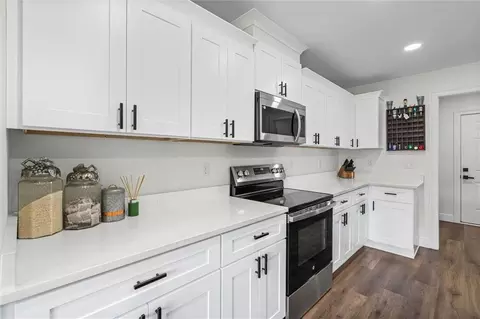 Kitchen - 370 Allison Ct, Mobile, AL 36608 photo 4 of 4