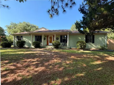 5201 Lott Rd, Eight Mile, AL 36613