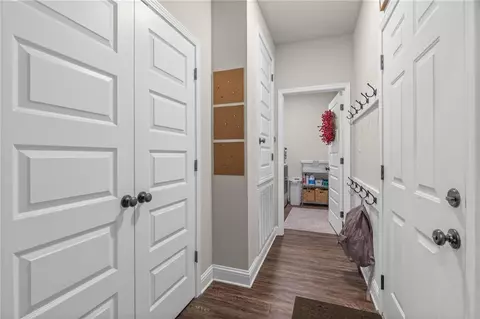 Entry Way - 9010 Crain Ave, Mobile, AL 36695 photo 2 of 2