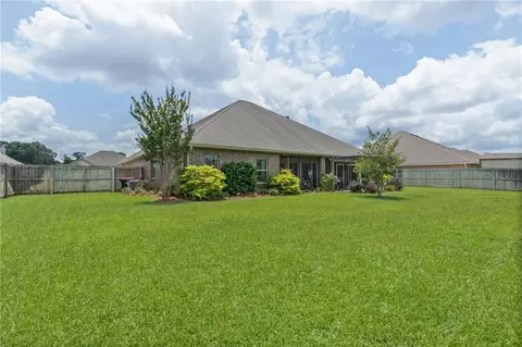 Exterior - 9010 Crain Ave, Mobile, AL 36695 photo 6 of 10