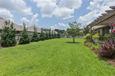 Exterior - 9010 Crain Ave, Mobile, AL 36695 photo 5 of 10