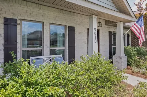 Exterior - 9010 Crain Ave, Mobile, AL 36695 photo 7 of 10