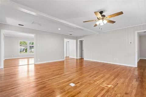 Living - 113 Maury Dr, Mobile, AL 36606 photo 4 of 4