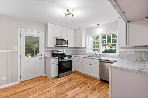 Kitchen - 113 Maury Dr, Mobile, AL 36606 photo 1 of 1