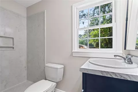 Bath - 113 Maury Dr, Mobile, AL 36606 photo 1 of 2