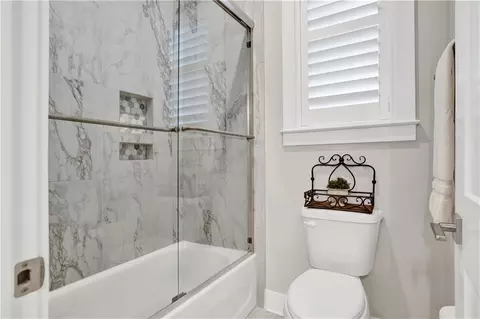Bath - 17475 Burwick Loop, Fairhope, AL 36532 photo 7 of 9