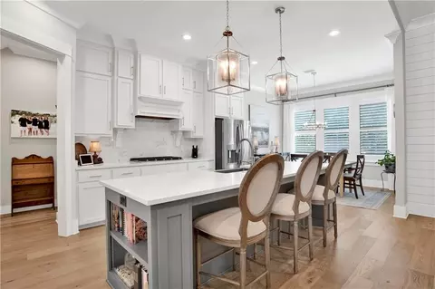 Kitchen - 17475 Burwick Loop, Fairhope, AL 36532 photo 4 of 5