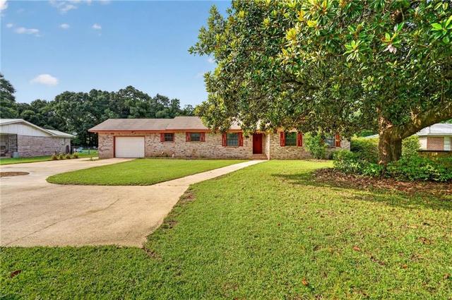 6130 Longview Rd, Eight Mile, AL 36613