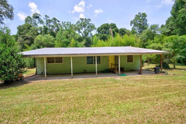 13513 Bunker Hill Rd, Moss Point, MS 39562